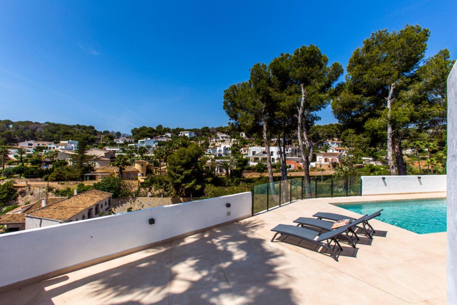 BE.H-926 - Renovated sea-view villa for sale in Benissa