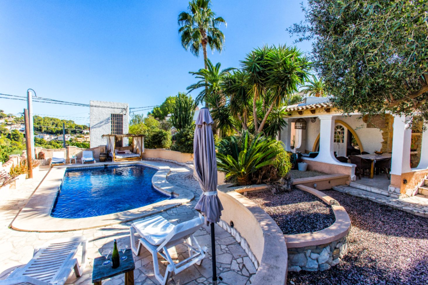 Villa confortable avec piscine à vendre à Benissa