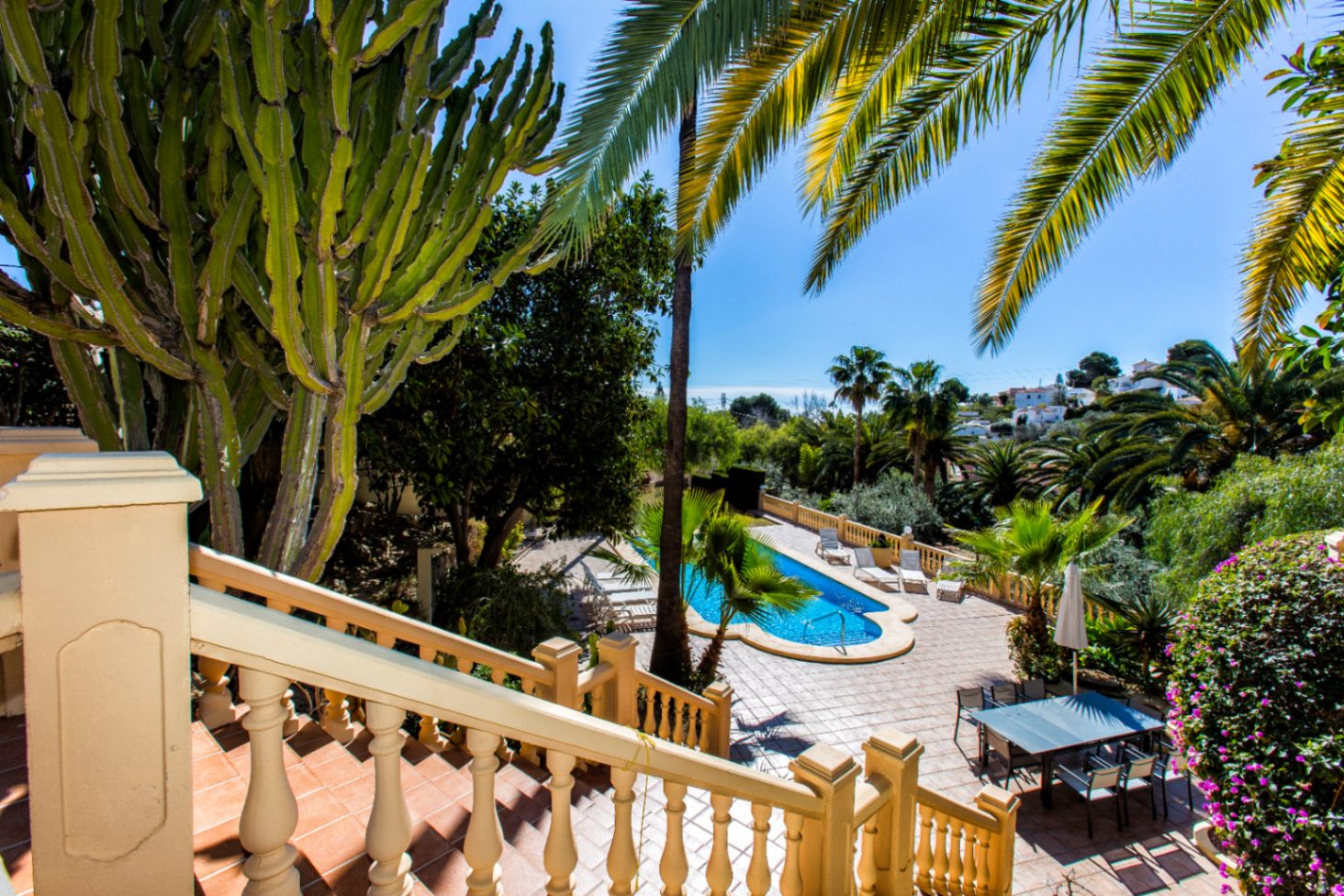 Sea view villa with beautiful garden for sale in Baladrar, Benissa