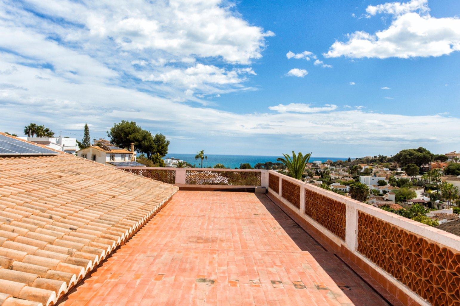 Villa bien entretenue avec vue sur la mer à vendre à Benissa