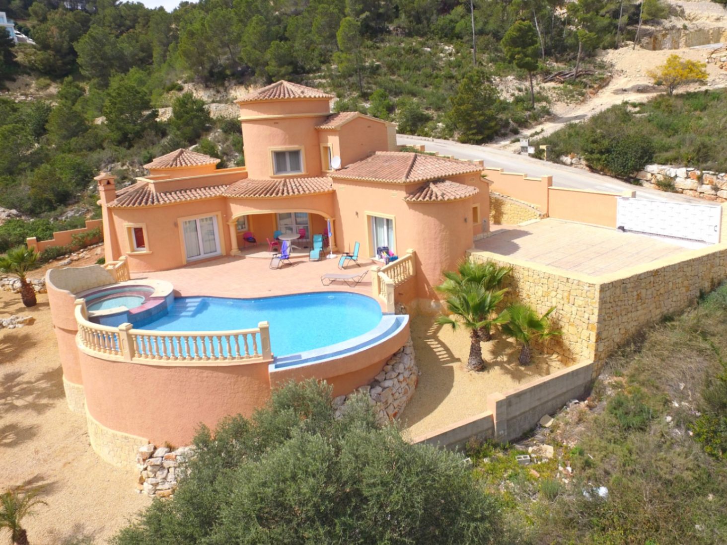 Villa nueva con vista al mar en venta en Javea