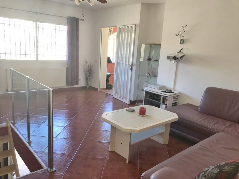 Villa with 4 apartments for sale in Benissa