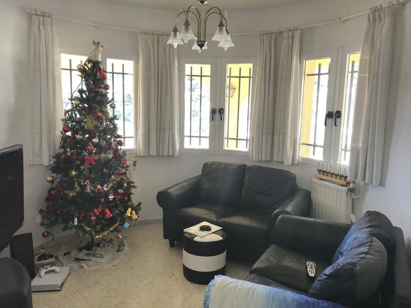 Villa con 4 apartamentos en venta en Benissa