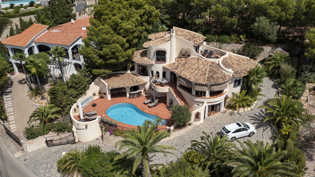 Villa zu verkaufen in Altea La Vella