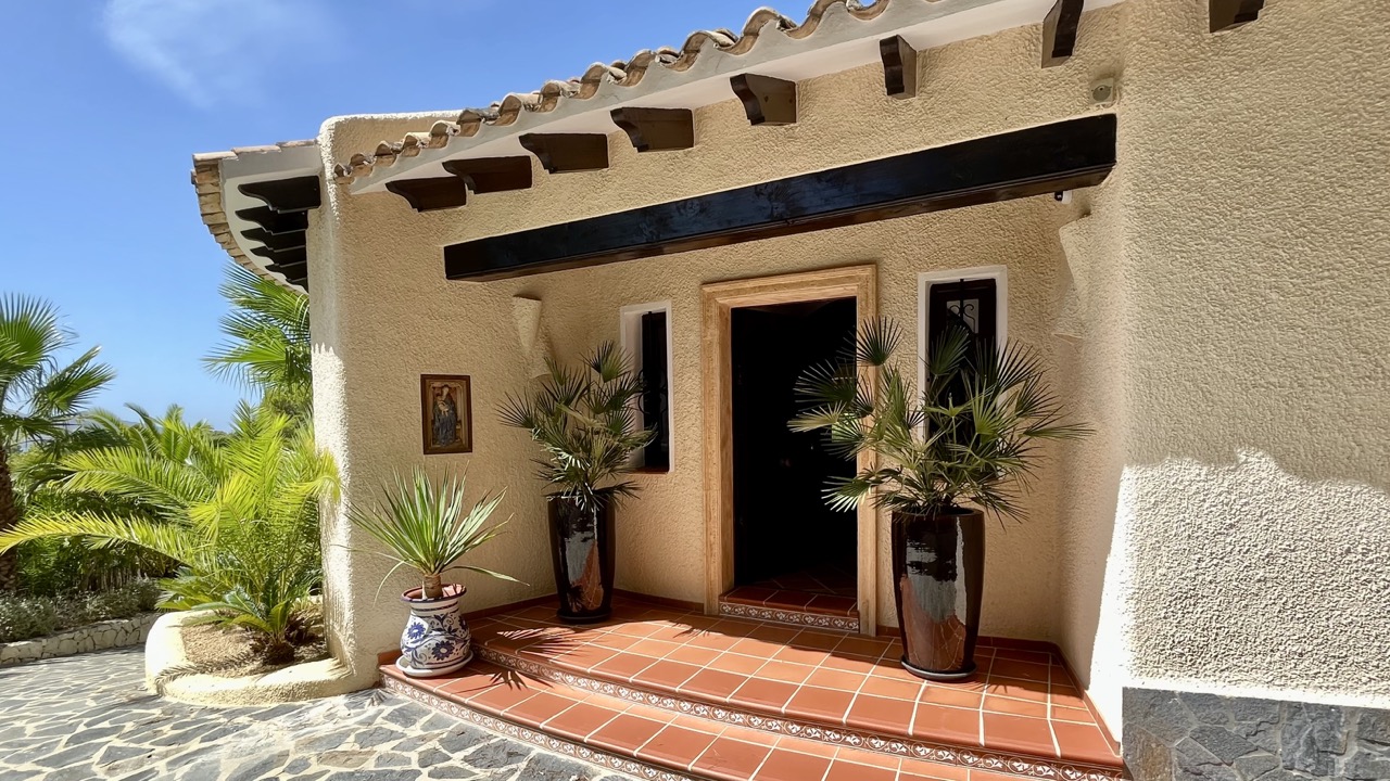 Villa zu verkaufen in Altea La Vella