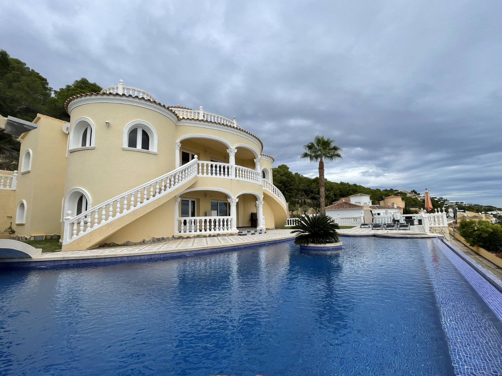Villa de lujo con vista al mar en venta en Calpe